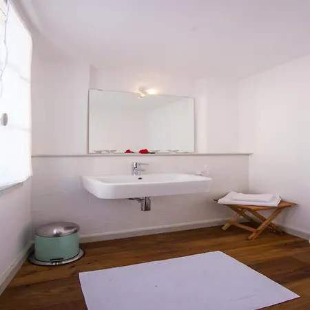 Hébergement de vacances Felice Sul Sala Comacina